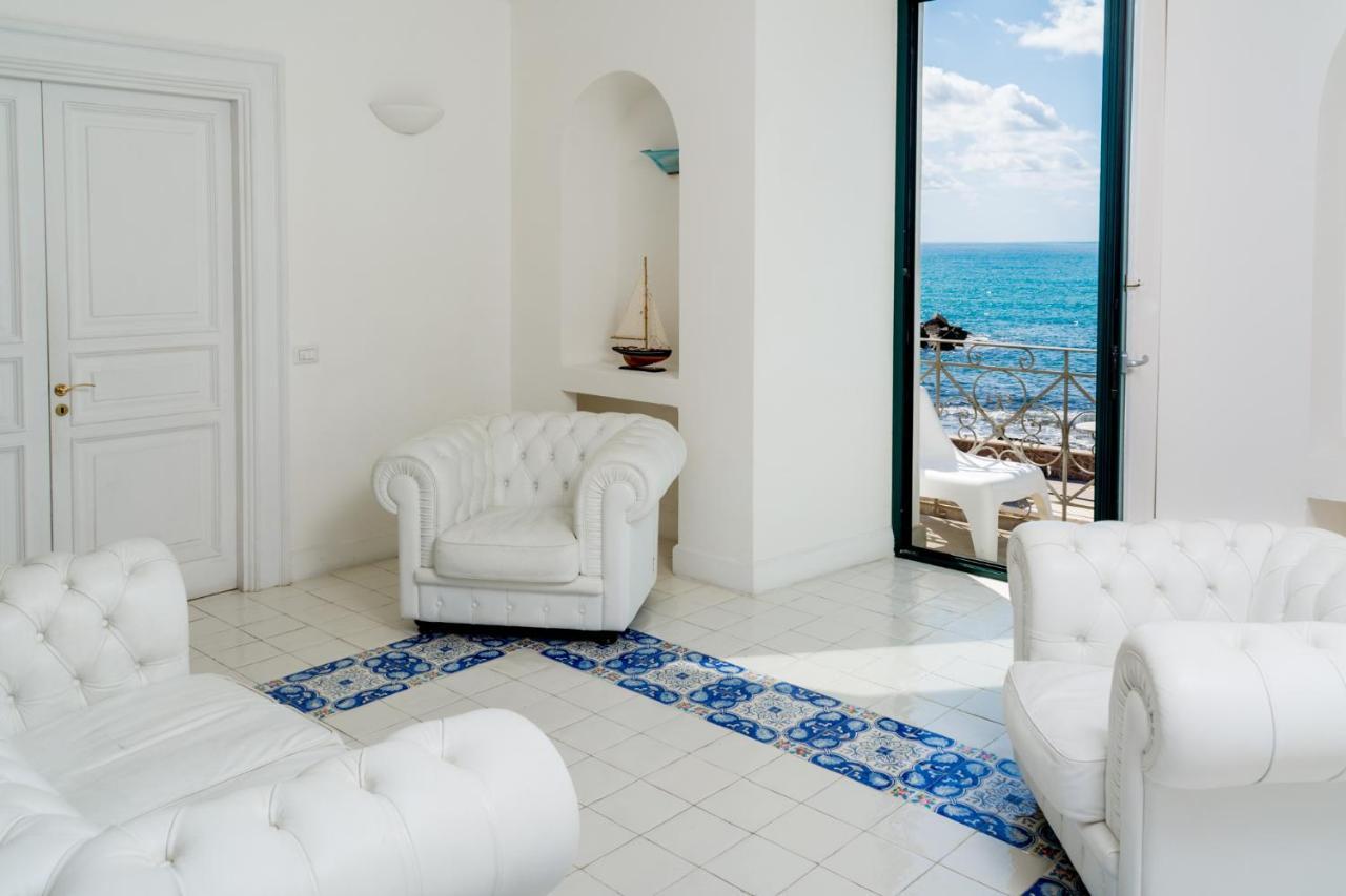 سانتا ماريا دي كاستيلاباتي La Belle Vie B&B المظهر الخارجي الصورة